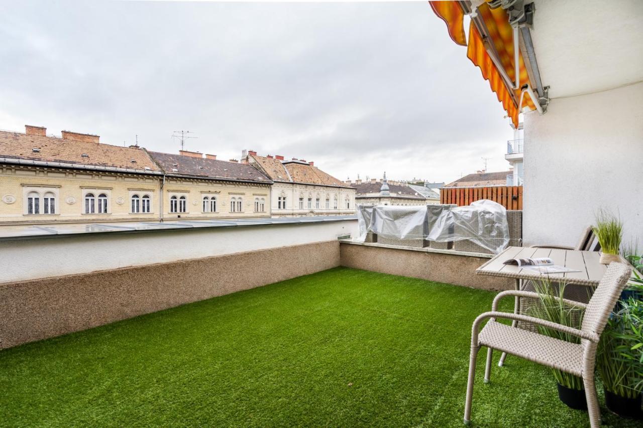 Bpr Garay Suite With Rooftop Terrace & A/C Budapest Extérieur photo